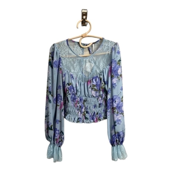 Free People Daphne Smocked Lace Neck Boho Cottagecore Blue Floral Top Coachella - Picture 8 of 10
